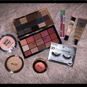 Make up bundle!!